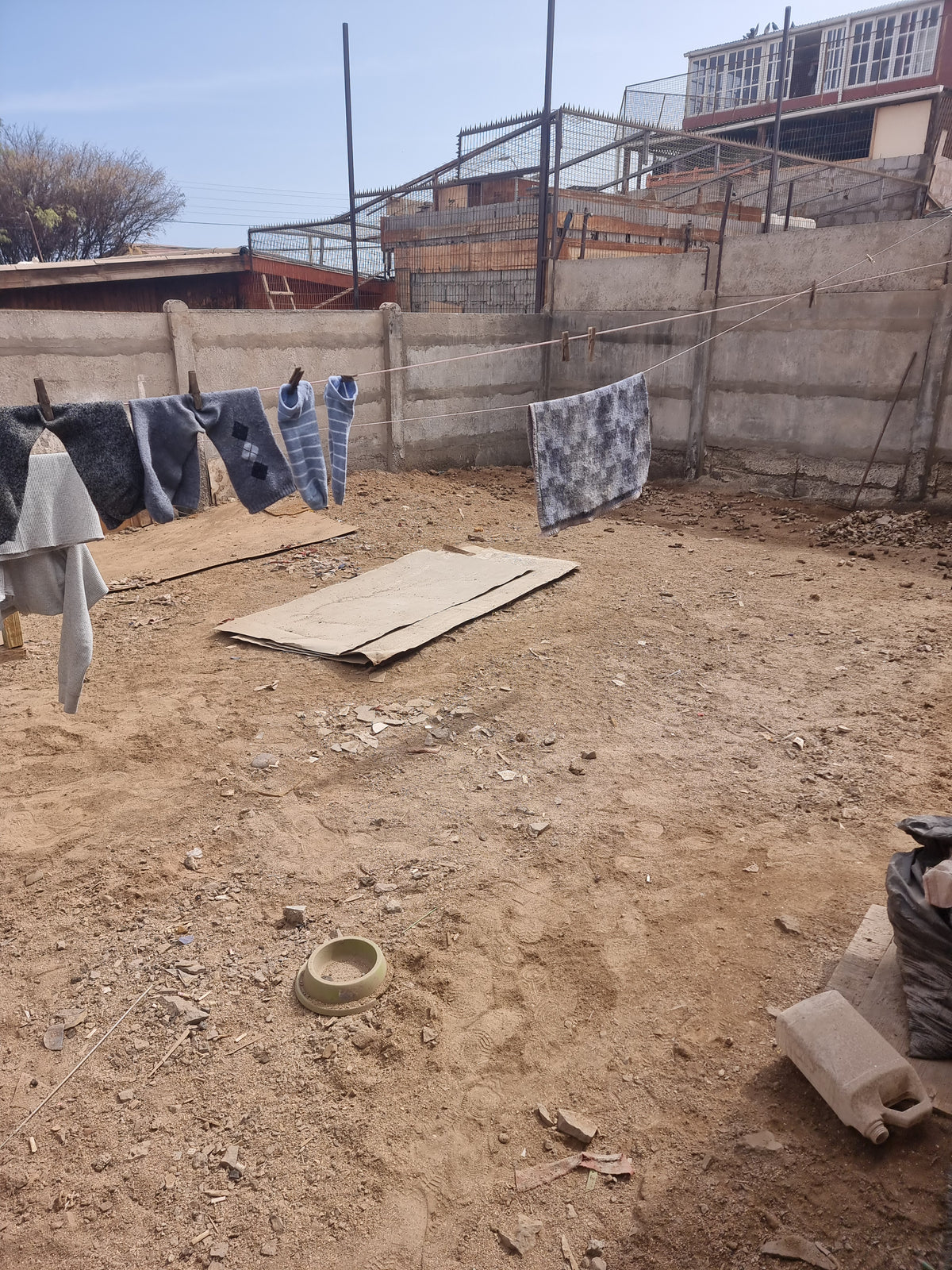 Se vende propiedad con Patio Grande,  en Sector Norte, cerca de Sodimac Constructor y Estación de Bencina Stop (ex Petrobras)