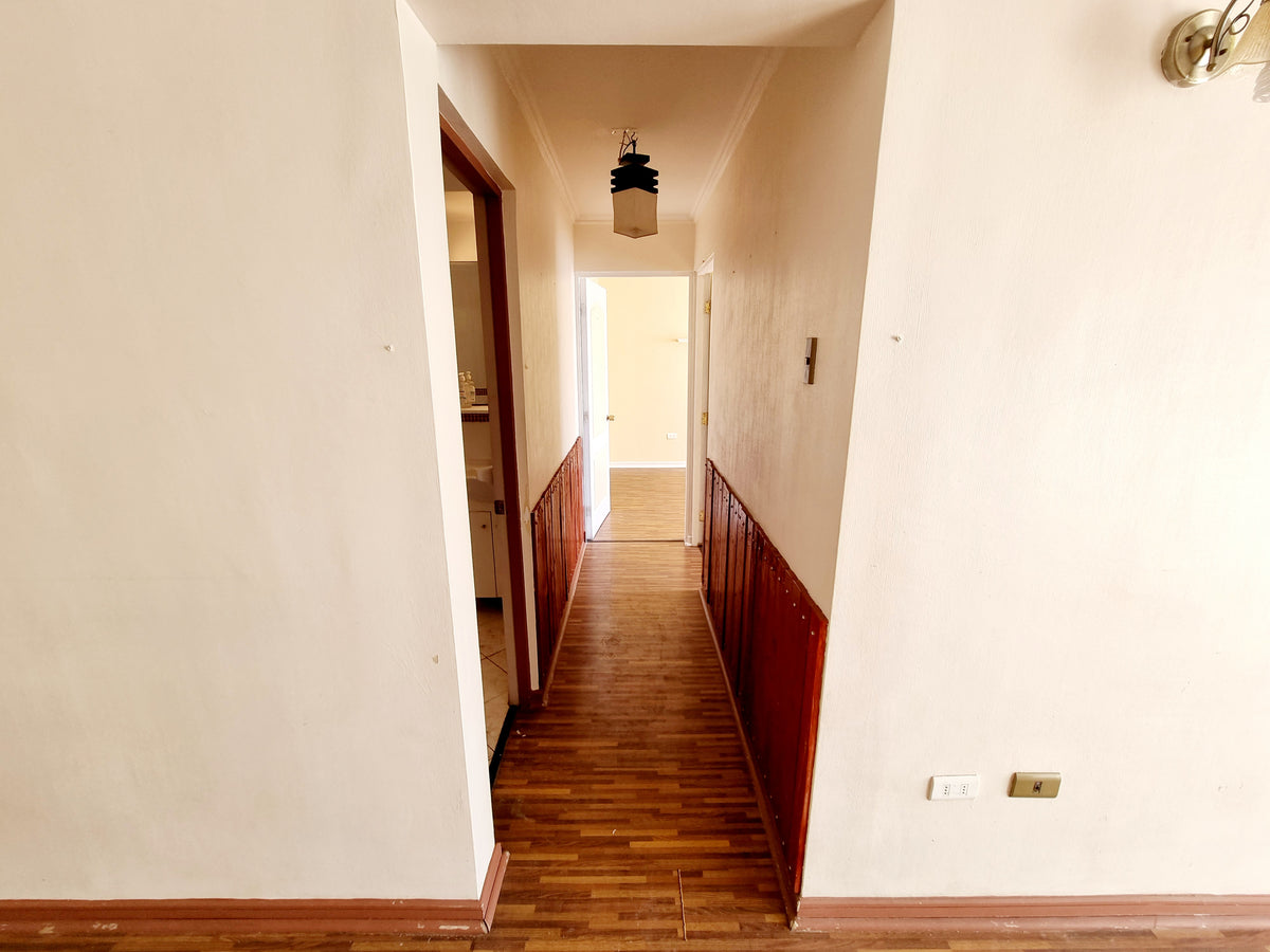 Arriendo Departamento Amplio 82 m² – 2D 2B con Estacionamiento | Sector Central – Calle Caracoles