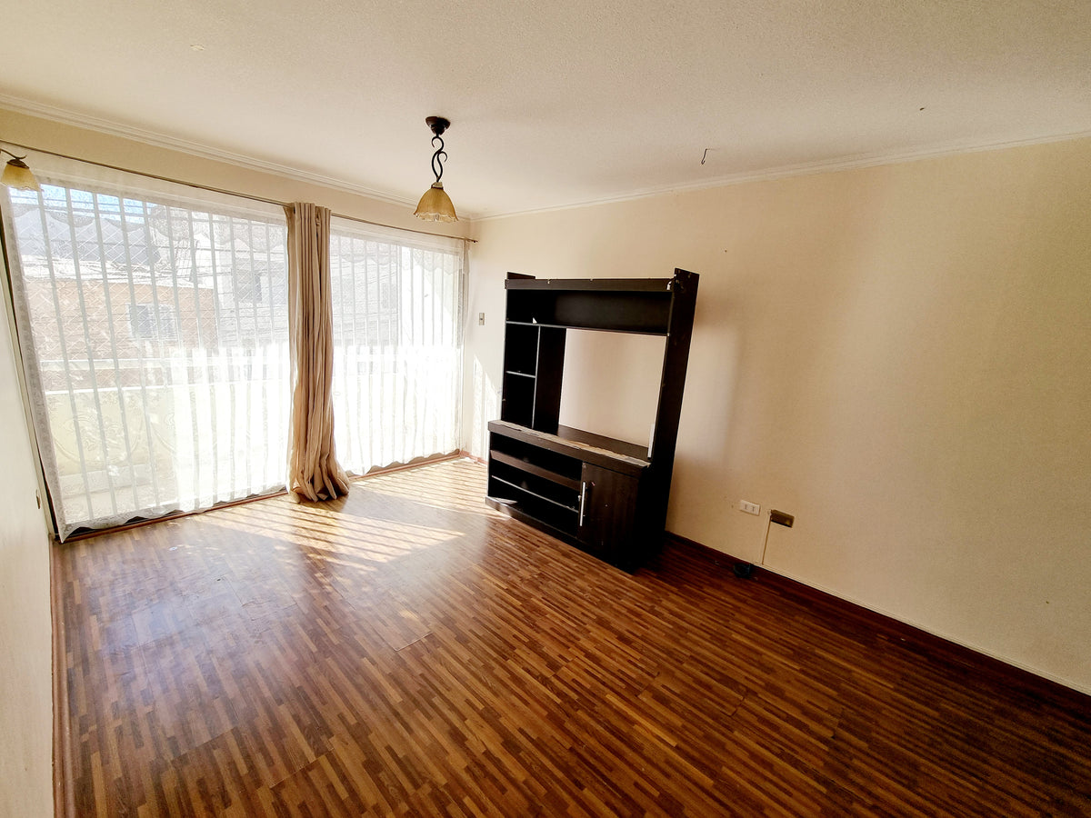 Arriendo Departamento Amplio 82 m² – 2D 2B con Estacionamiento | Sector Central – Calle Caracoles