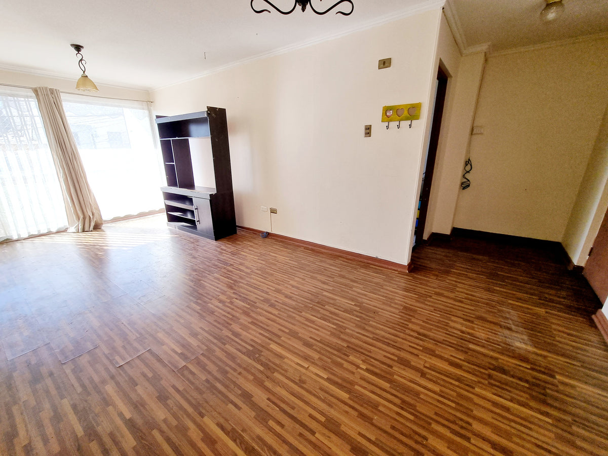 Arriendo Departamento Amplio 82 m² – 2D 2B con Estacionamiento | Sector Central – Calle Caracoles