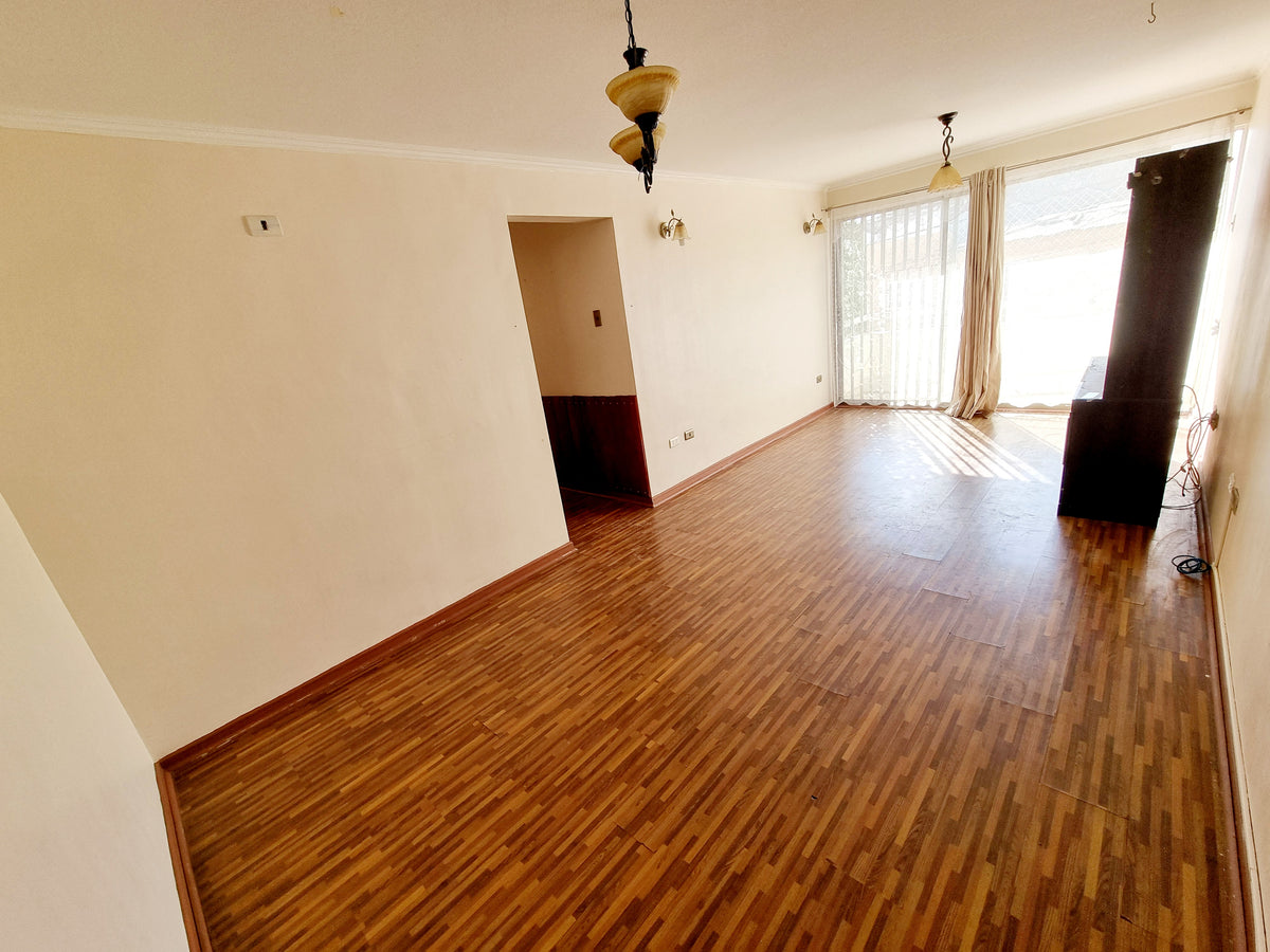 Arriendo Departamento Amplio 82 m² – 2D 2B con Estacionamiento | Sector Central – Calle Caracoles