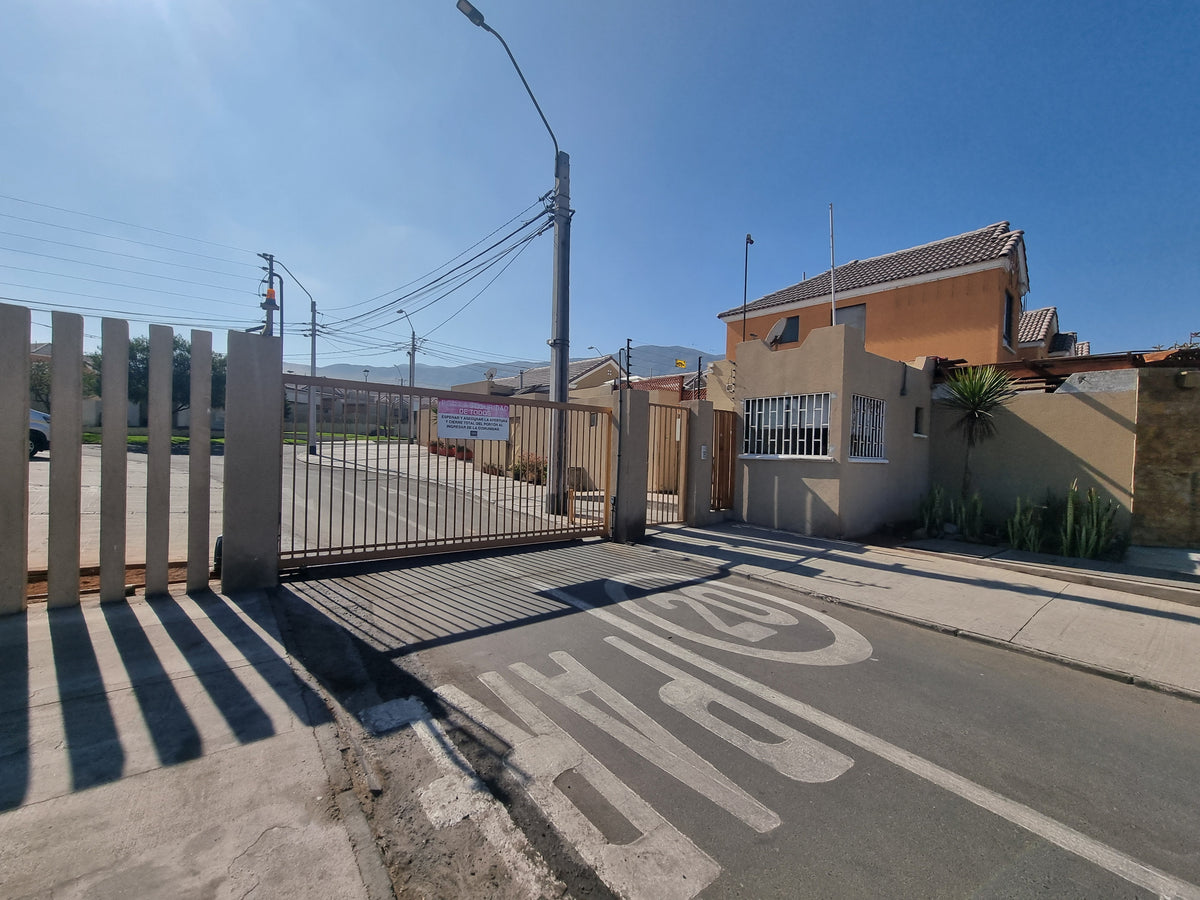 Casa en Venta Costa Laguna | 3D 2B | 170 m² Terreno | 134 m² Construidos | Amoblada | 4.900 UF | Antofagasta