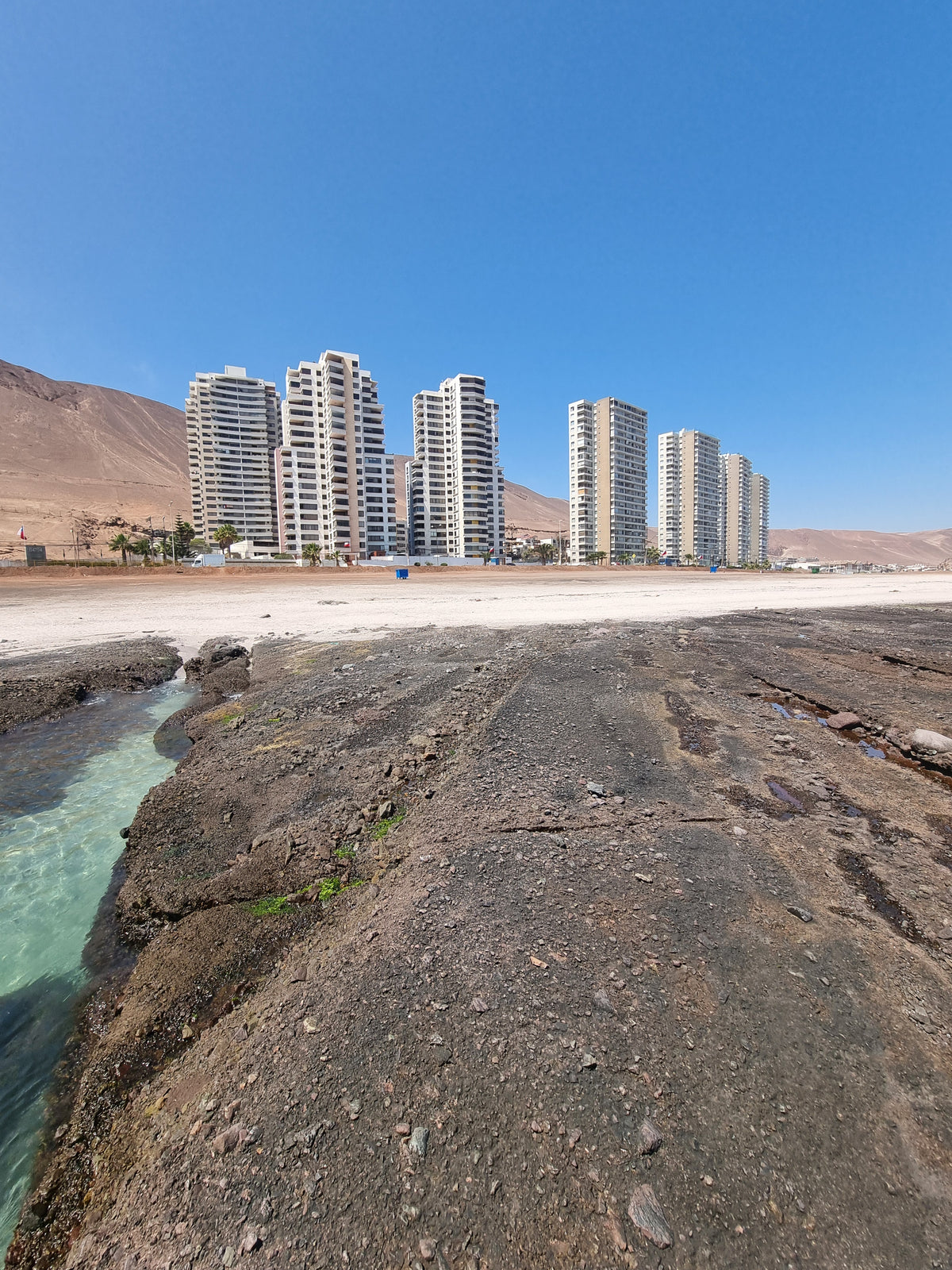 Departamento en Venta Llacolén | Vista al Mar | 3 Dormitorios | 87 m² Construidos | 99 m² Totales | 1 Estacionamiento | 1 Bodega | 6.500 UF | Antofagasta