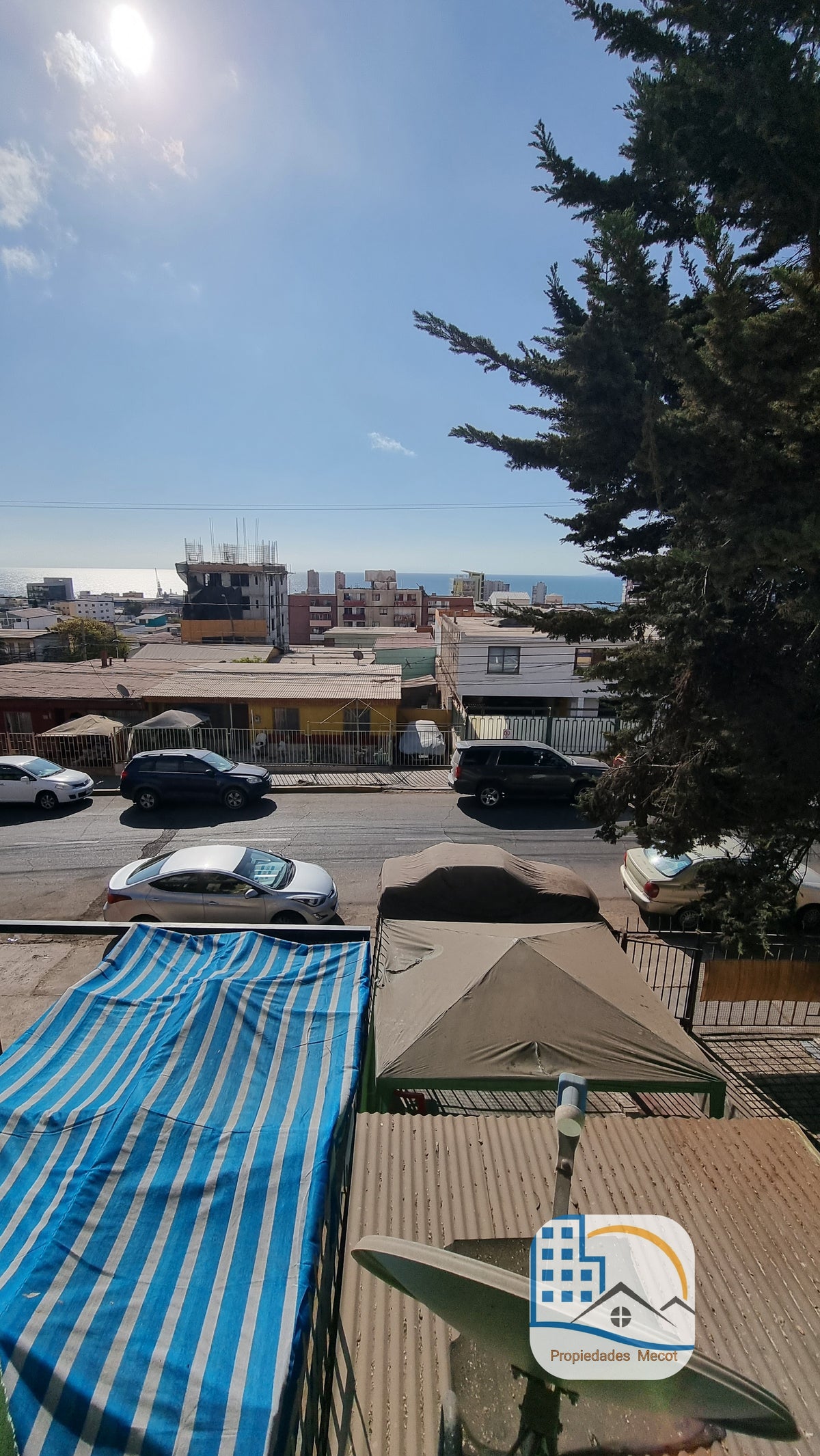 Se vende  casa 2 pisos, regularizada en Sector Gran Vía! 🏡✨ Cerca Universidad Católica del Norte.