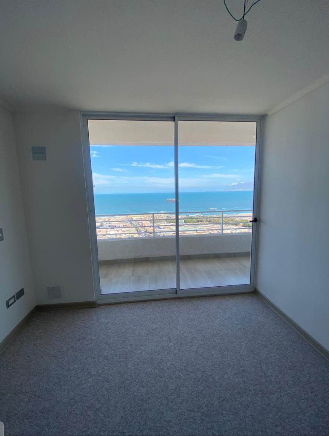 Departamento en Arriendo Edificio Vista Horizonte | 2 Dormitorios | 2 Baños en Suite | Vista al Mar | Estacionamiento | Bodega | GC Incluidos | $710.000 | Antofagasta