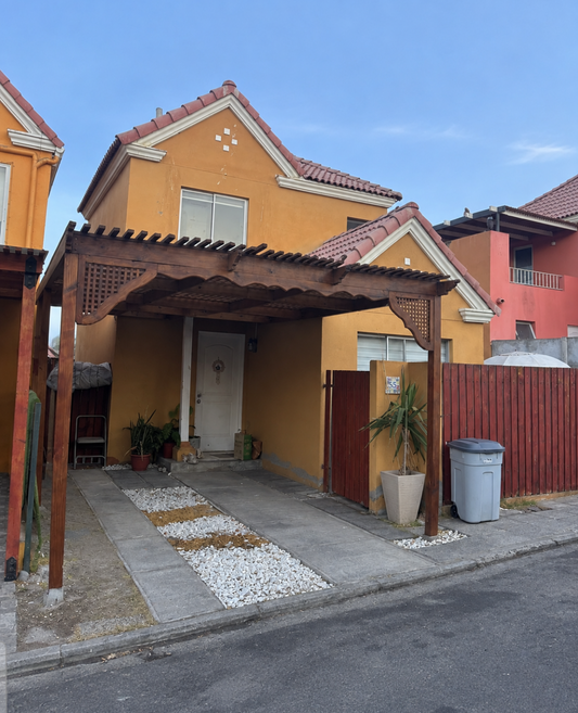 Casa en Venta Condominio Argos | 3 Dormitorios | 80 m² Construidos | 175 m² Terreno | 1 Estacionamiento | 5.800 UF | Antofagasta